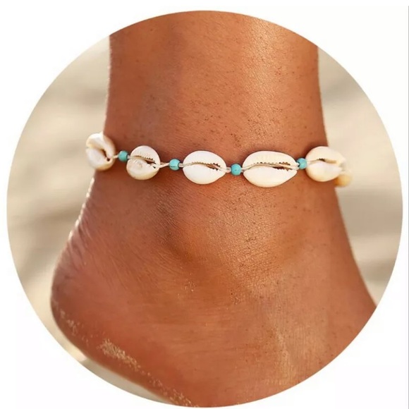 Jewelry - Trendy Cowrie Sea Shell Anklet Bracelet Very cute